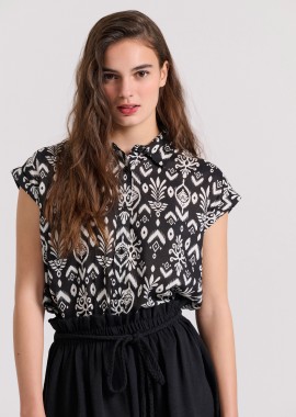 Εμπριμέ πουκάμισο με τύπωμα σε boho look