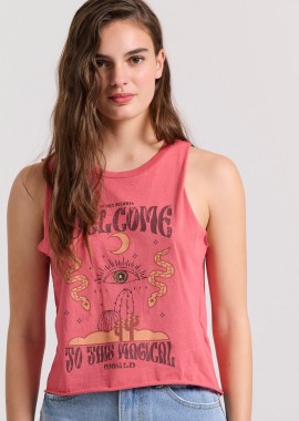 Αμάνικο t-shirt με τύπωμα σε boho look