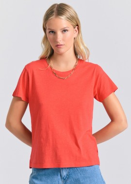 Γυναικείο t-shirt με στρογγυλή λαιμόκοψη - The essentials