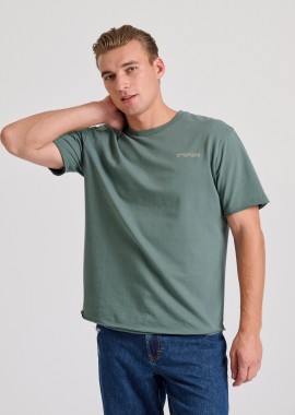 Relaxed fit t-shirt με graphic τύπωμα στην πλάτη