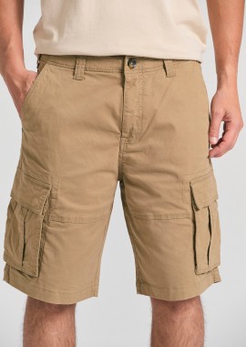 Loose fit cargo βερμούδα σε ζακάρ ύφανση