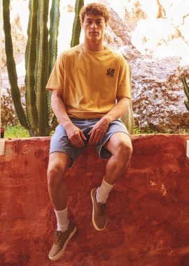 Relaxed t-shirt από οργανικό βαμβάκι με abstract τύπωμα