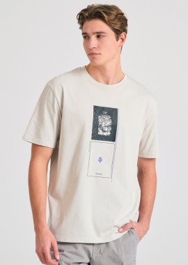 Relaxed fit t-shirt με abstract τύπωμα
