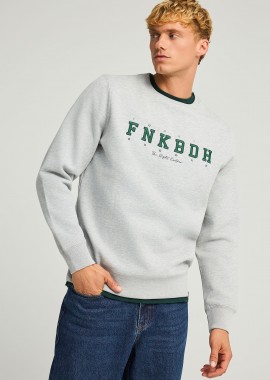 Relaxed fit φούτερ με κέντημα στο στήθος