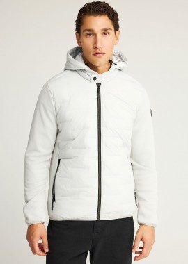 Softshell μπουφάν με ελαφριά επένδυση και κουκούλα