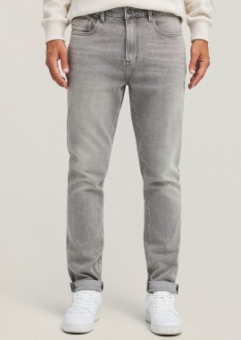 Ανδρικό tapered τζιν με washed effects