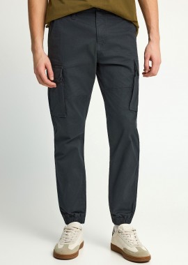 Ανδρικό cargo παντελόνι με cuffed τελείωμα