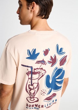 Ανδρικό t-shirt με τύπωμα στην πλάτη