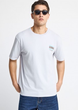 Ανδρικό t-shirt με τύπωμα στην πλάτη