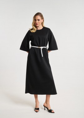 Φόρεμα Με Ζώνη & Σκίσιμο Στο Πλάι