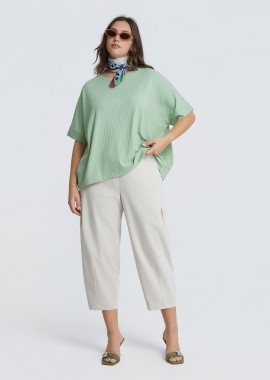 Ριμπ μπλούζα σε boxy γραμμή