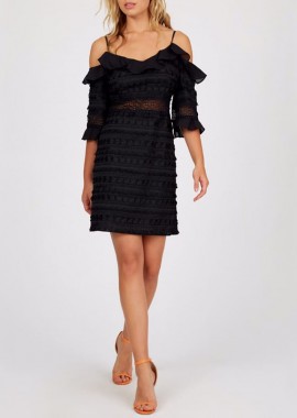 Γυναικείο φόρεμα με δαντέλα και άνοιγμα στους ώμους