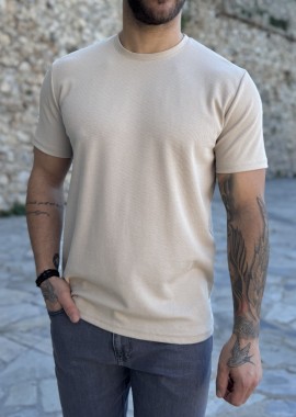 Ανδρική μπεζ κοντομάνικη μπλούζα με ανάγλυφο ύφασμα R260336