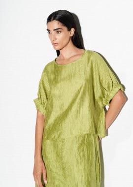 ILONA ΜΠΛΟΥΖΑ