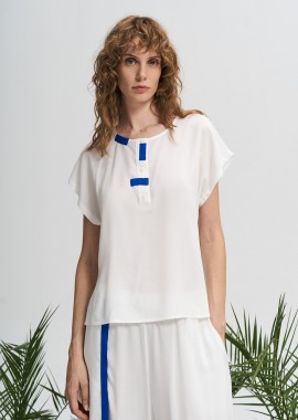 YASMIN ΜΠΛΟΥΖΑ