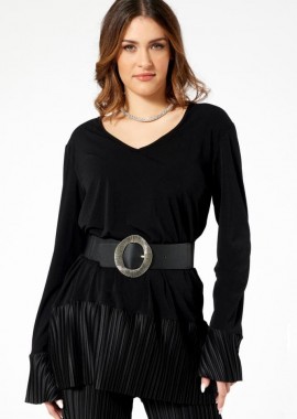 ΜΑΥΡΗ ΜΠΛΟΥΖΑ ΜΕ ΠΛΙΣΕ ΤΕΛΕΙΩΜΑ