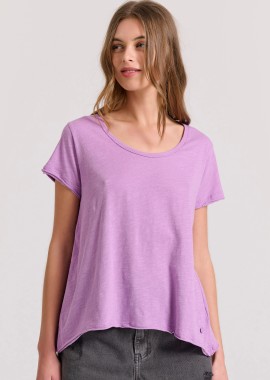 Γυναικείο t-shirt με στρογγυλή λαιμόκοψη - The essentials