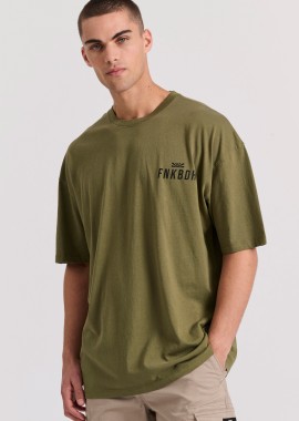 Oversized t-shirt με text artwork τύπωμα στην πλάτη