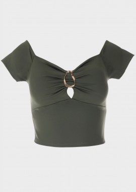 Crop top μονόχρωμο με μεταλλική αγκράφα ΧΑΚΙ