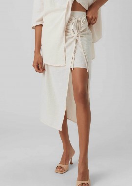 VERO MODA - Vero Moda γυναικεία midi φούστα μονόχρωμη ψηλόμεση με κρουαζέ σχέδιο και δέσιμο στο πλάι - 10285597 Κρέμ