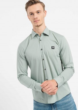 Hugo Boss ανδρικό πουκάμισο μονόχρωμο με logo patch - 50505315 Βεραμάν Ανοιχτό