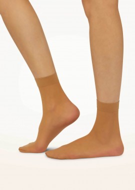 Wolford γυναικείες κάλτσες με ματ υφή - 41260 Μπεζ