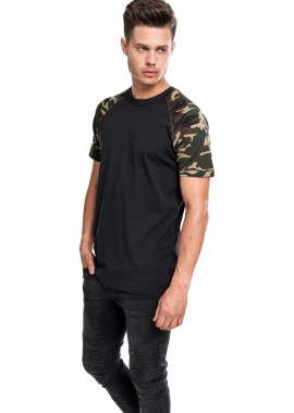 Urban Classics - T-Shirt TB639 Urban Classics Raglan Contrast Tee Black/Wood Camo