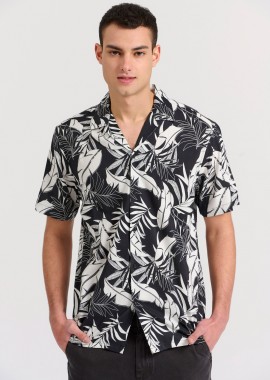 FUNKY BUDDHA - Relaxed fit resort πουκάμισο με all over τύπωμα
