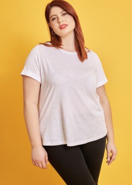 - Basic βαμβακερή μπλούζα με ρεβέρ μανίκι.