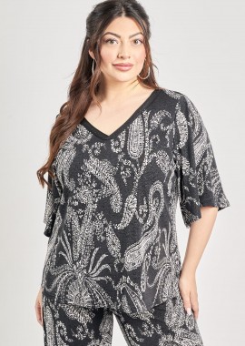 - Μπλούζα ελαστική εμπριμέ με σχέδιο λαχούρια