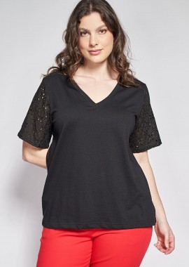 - Μπλούζα βαμβακερή με κεντητά μανίκια