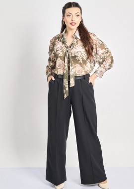 - Παντελόνι κρεπ σε tailored γραμμή