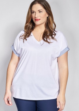 - Βαμβακερό T-Shirt με ριγέ ρεβέρ στα μανίκια