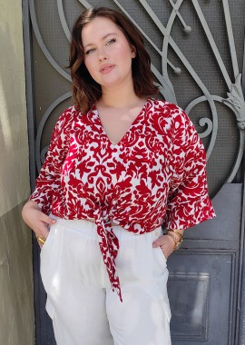 - Εμπριμέ crop top με δέσιμο σε λευκό/κόκκινο χρώμα