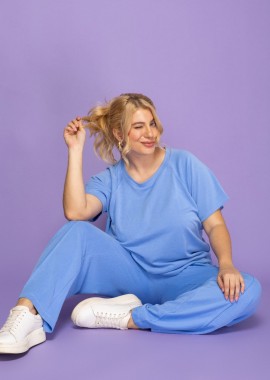 - Μπλούζα plus size cupro με ρεγκλάν μανίκια σε γαλάζιο χρώμα