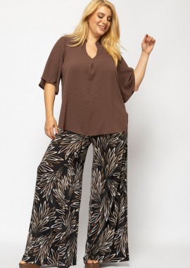 - Μπλούζα V με πιέτα σε καφέ χρώμα plus size