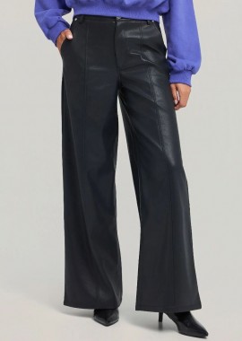 Funky Buddha - Funky Buddha Γυναικείο wide leg παντελόνι από οικολογικό δέρμα (PU) FBL012-129-02 Μαύρο