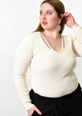 Potre OR - Γυναικείο Plus τοπ με άνοιγμα στο μπούστο και πέρλες Εκρού 21921